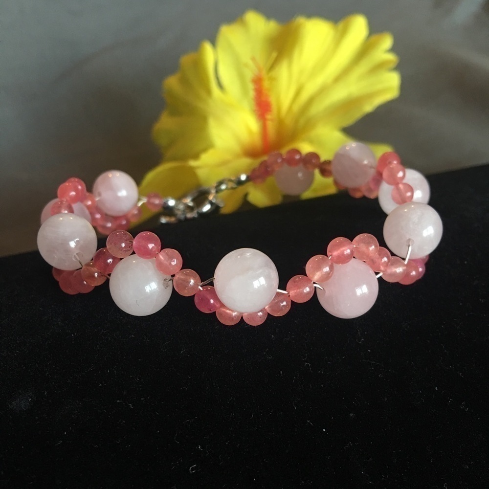 💝 rose quartz wire bracelet w/ toggle clasp